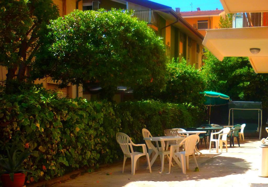 Hotel Maena Rimini Cameră foto